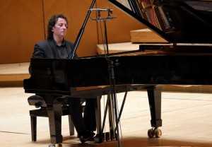 Horia Mihail_solo_2015_Sala Radio_Foto_Virgil Oprina_P1580195